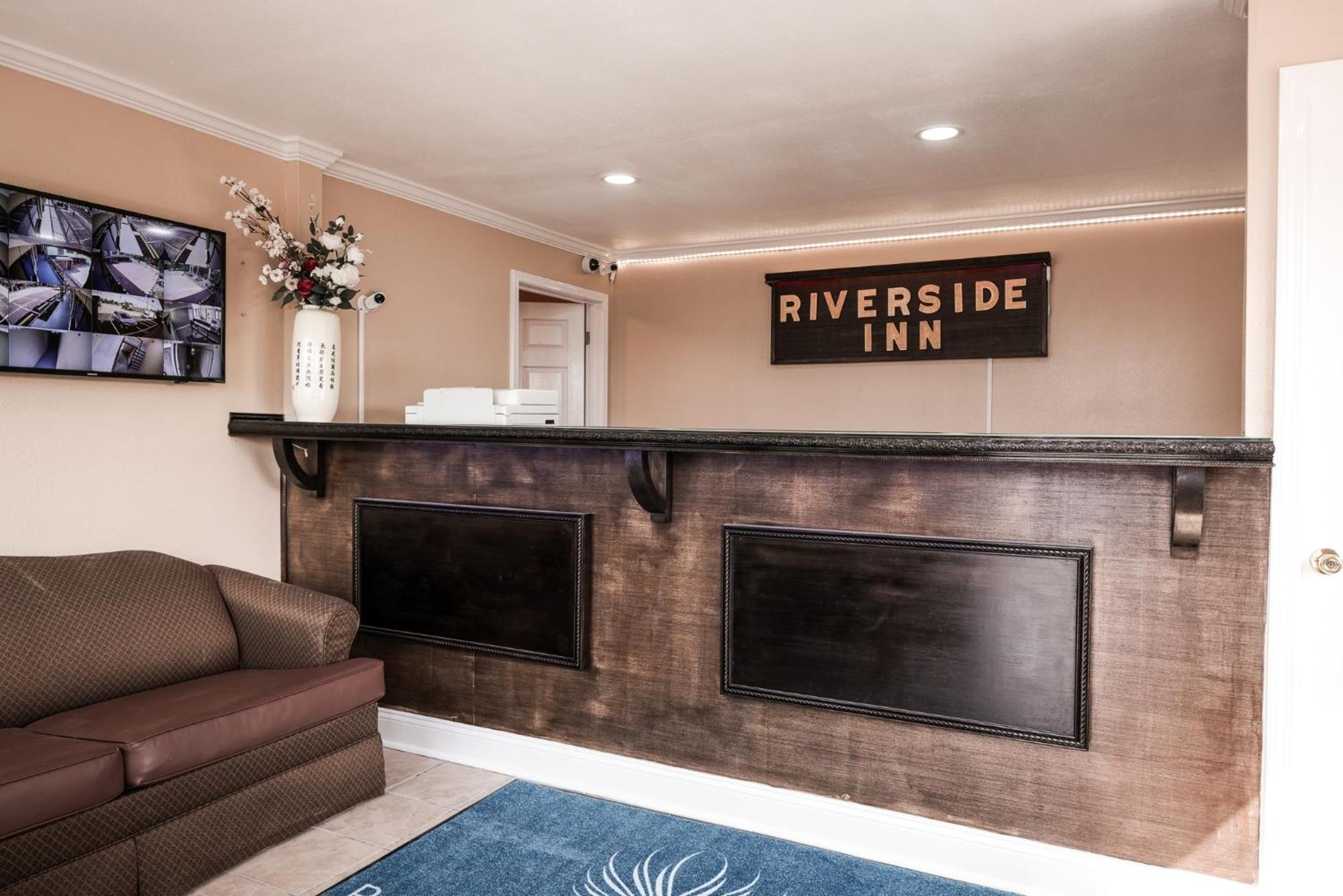Riverside Inn & Suites By Oyo Danville Ceaser Casino Exterior foto